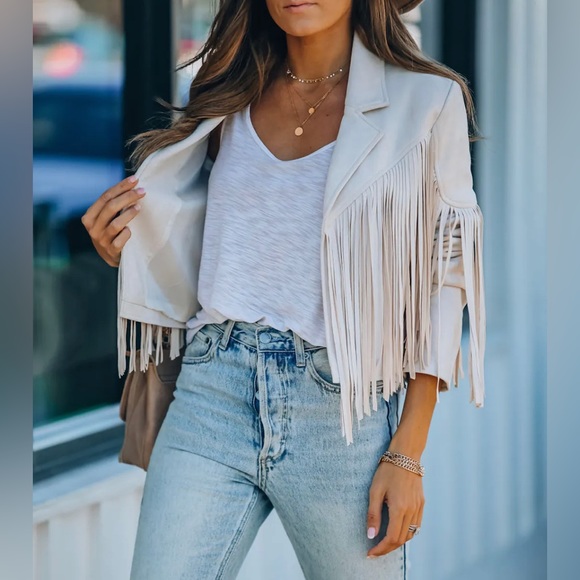 Flawless- Walford Cropped Faux Suede Fringe Jacket - Size L - Picture 9 of 10